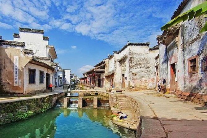 2-Day Private Trip to Huangshan and Hongcun from Shanghai with Accommodation - Getting back to Shanghai: 16:30 departure and the driver waiting