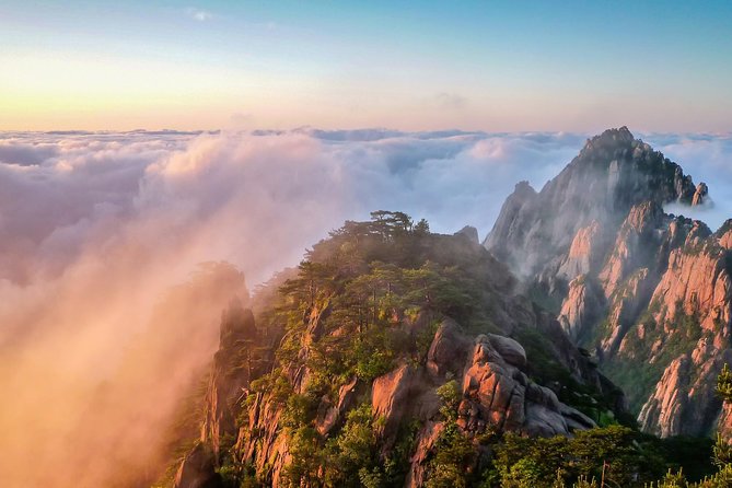 2-Day Private Trip to Huangshan and Hongcun from Shanghai with Accommodation - Meals included and what that means for your budget