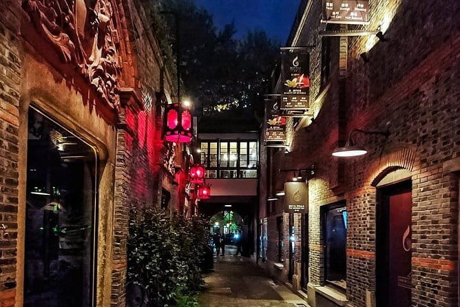3-Hour Private Customized Shanghai Night Tour - A smart way to “read” Shanghai after dark