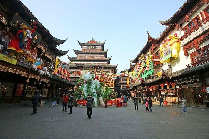 3-Hour Shanghai Yu Garden &Old Town Private Tour with Tea Tasting - Nanshi Old Town lanes: market atmosphere without getting lost