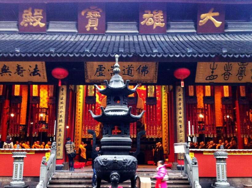4-Hour Shanghai Best Garden and Temple Tour with Tea Tasting - Should you book this 4-hour Shanghai garden and temple tour?