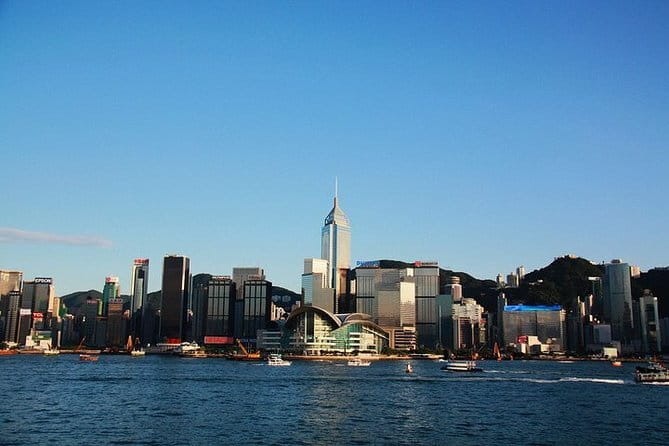4-Hour Shanghai City Private Tailor-Made Tour with Dim sum Tasting - Jade Buddha Temple: Peaceful Views, and the One Fee You Should Plan For