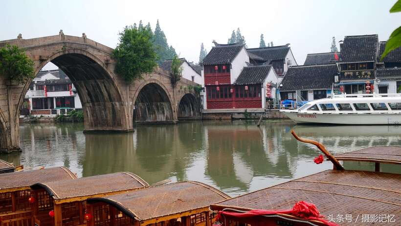 All-inclusive Half-day Private Tour To Zhujiajiao Water Town - Guide quality and pacing: what makes it feel genuinely private