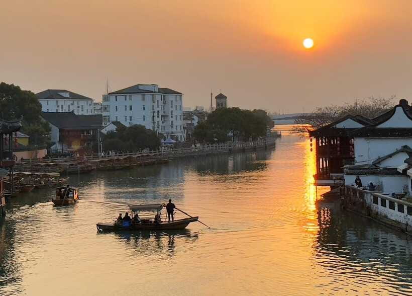All-inclusive Half-day Private Tour To Zhujiajiao Water Town - Value check: is $140 per person a good deal?