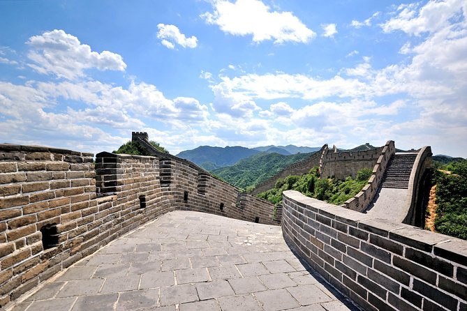 Beijing in One Day: Day Trip from Shanghai by Air - Great Wall & Forbidden City - Guides and Communication: When English Clarity Matters