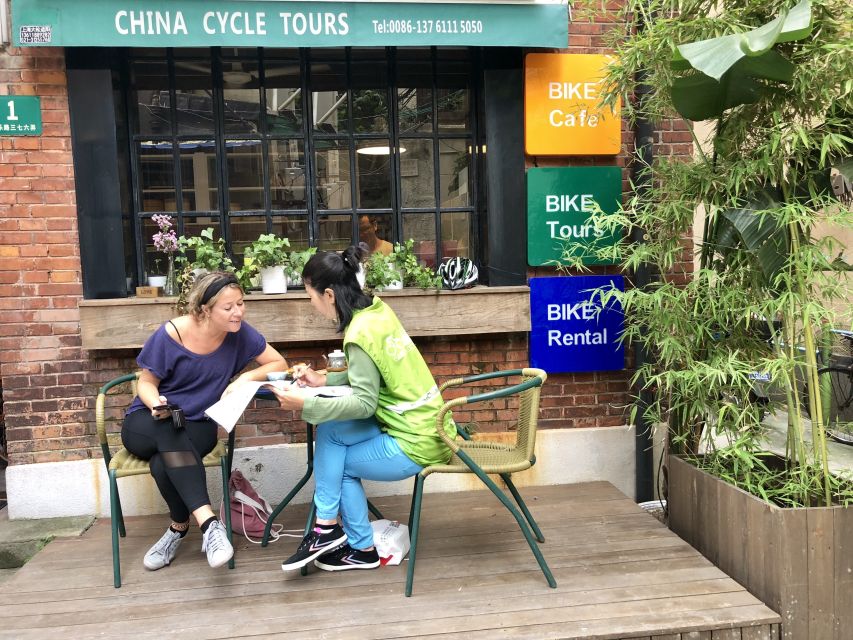 Biking Real Shanghai& Tea Tasting Experience - Meeting the Guide at Garden Hotel and Getting Rolling