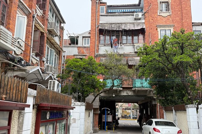 Charming Shanghai French Concession Mini-group Walking Tour - Sinan Mansions: From Elite Villas to Today’s Upscale Shanghai