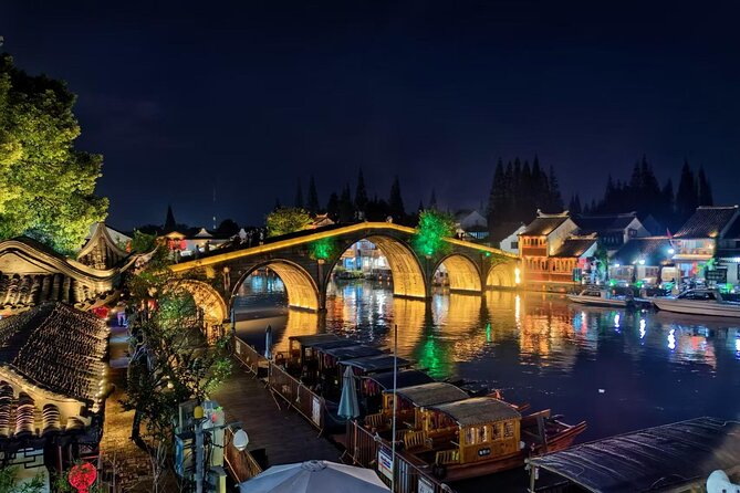Customized Private Tour in Shanghai The Bund Yu Garden Zhujiajiao - A private Shanghai day with Fan Ming and room to flex