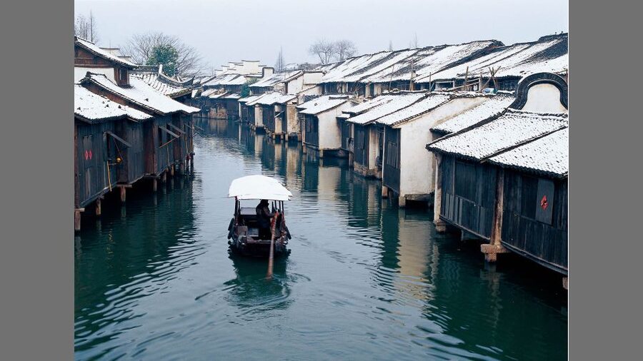Delve into Wuzhen Water Town: Private Tour from Shanghai - A 1,300-Year Water Town Day Trip From Shanghai