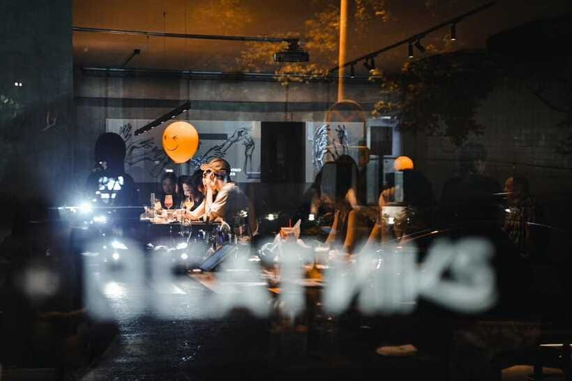 Evening Food & Drink Tour in Former French Concession - Following Angela: how the guide turns stops into stories