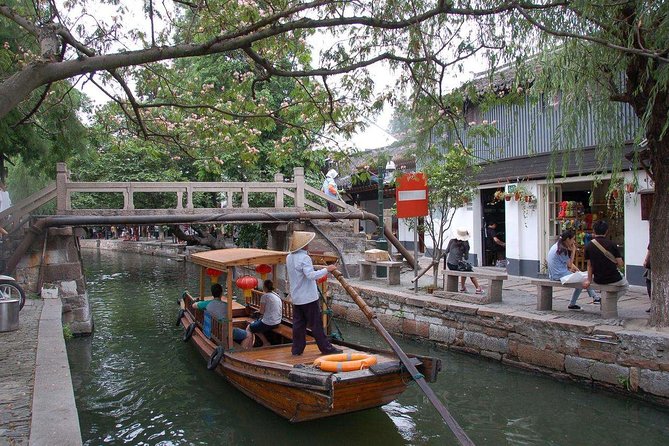 From Shanghai: Zhujiajiao Water Town Private Tour with Boat Ride - Kezhi Garden: The Calm Pause in the Middle of the Town