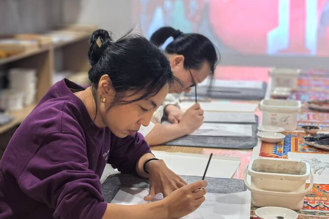 Hands On Chinese Cave Murals with Local Expert - Picking Your Motif: Buddhas, Bodhisattvas, and the Nine-colored Deer