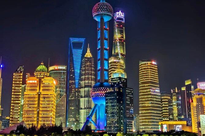 Photo Session on the Famous Shanghai Skyline - Price and value: $5 per group, then a tip