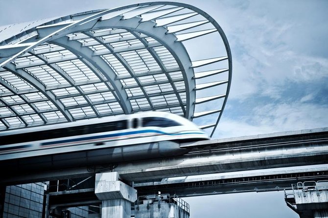 Private Arrival Transfer from Hongqiao Railway Station to Shanghai City - Getting Met at Hongqiao Without the Maze
