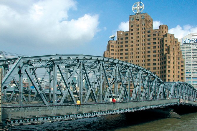 Private Customized Shanghai Day Tour of City Higlights - Market and Food Flex Options: Qipao, Antiques, and Local Eats