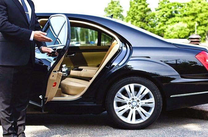 Private Departure Transfer to Pudong Airport from Shanghai City - Should You Book This PVG Private Transfer?