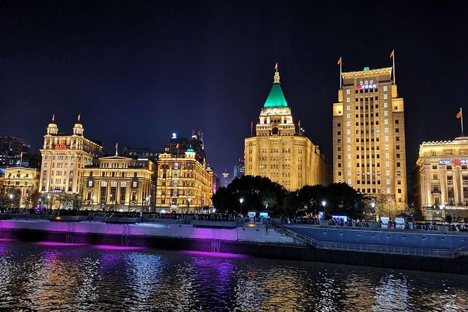 Private Evening Tour: VIP Huangpu River Cruise and Shanghai Lights - What to pack, and how to handle timing in Shanghai nights