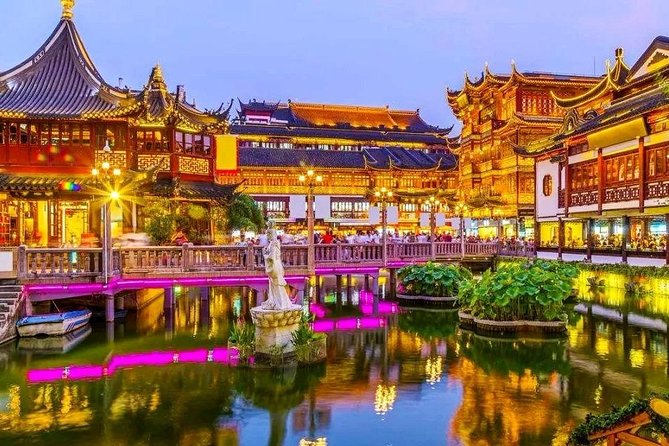 Private Half Day Shanghai City Customized Tour with Lost Heaven Dining - Yuyuan Old Street and Old Town: your first bearings in Shanghai