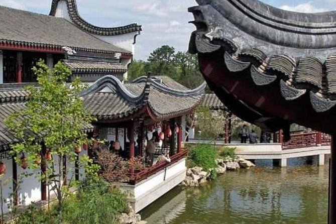 Private Shanghai Layover Tour to Zhaojialou Water Town with Lunch or Dinner - A fast layover escape to Zhaojialou’s Yuan-era water town