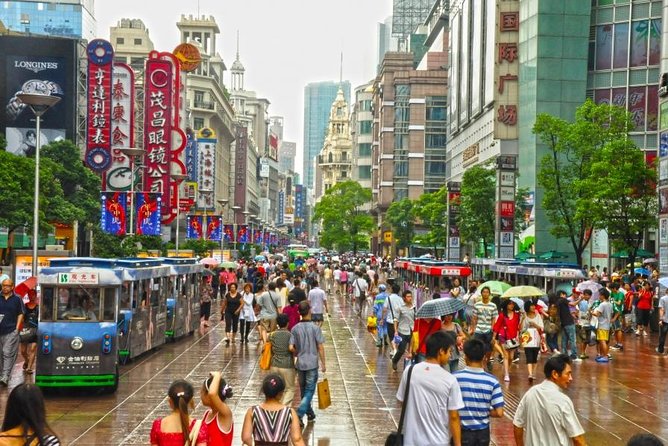 Private Shanghai Ultimate Flexible Shopping Tour: 4 or 8-hour Options - How negotiation and translation support your shopping outcomes