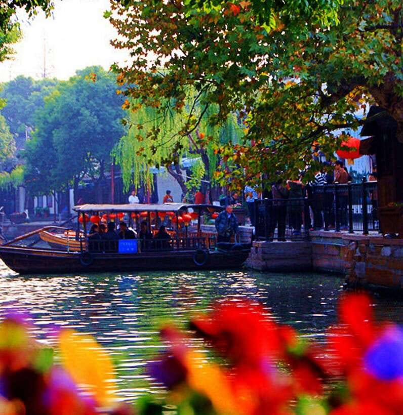Private Tour:Zhujiajiao Water Town by German-Speaking Guide - Getting to Zhujiajiao From Shanghai: Door-to-Door, Air-Conditioned