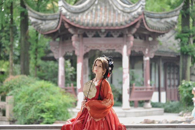 Private Zhujiajiao Watertown Photoshoot Tour - Zhujiajiao Ancient Town: where your first photo vibe starts