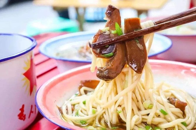 Secret Noodle and Wonton in Shanghai Alleyways with Local Beer - Dingtele Noodles: Picking Your Flavor (Sesame, Scallions, Chicken, or Shiitake)