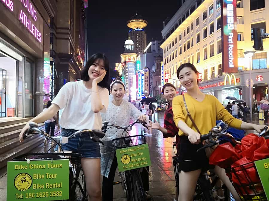 Shanghai: 4-Hour Nightlife Adventure & Tasting Bike Tour - Two-sided Huangpu River skyline: Pudong towers and Bund classics