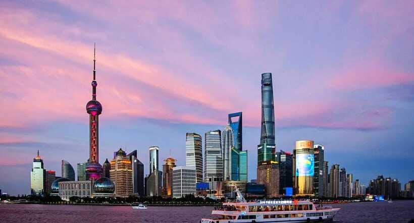 Shanghai Airport Layover Tour with Amazing City Highlights - Price and logistics: is $165 per person good value?