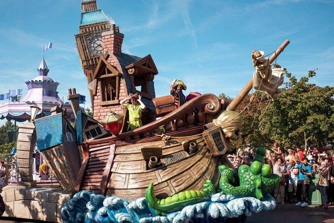 shanghai Disney+shanghai one day city highlights tour (two days) - Price and what you’re really buying for $398