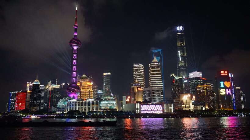 Shanghai Evening Tour: VIP Huangpu River Cruise&City lights - Key things to look forward to