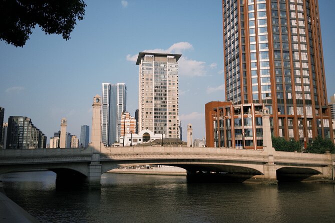 Shanghai Hidden Histories Walking Tour: Suzhou Creek to The Bund - Yanqingli: preservation that works because it’s used