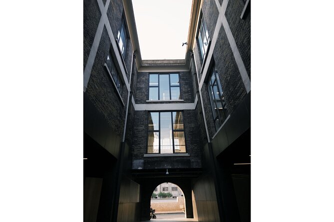 Shanghai Hidden Histories Walking Tour: Suzhou Creek to The Bund - A treaty-port-era clue stop: Shanghai’s gateway in architecture