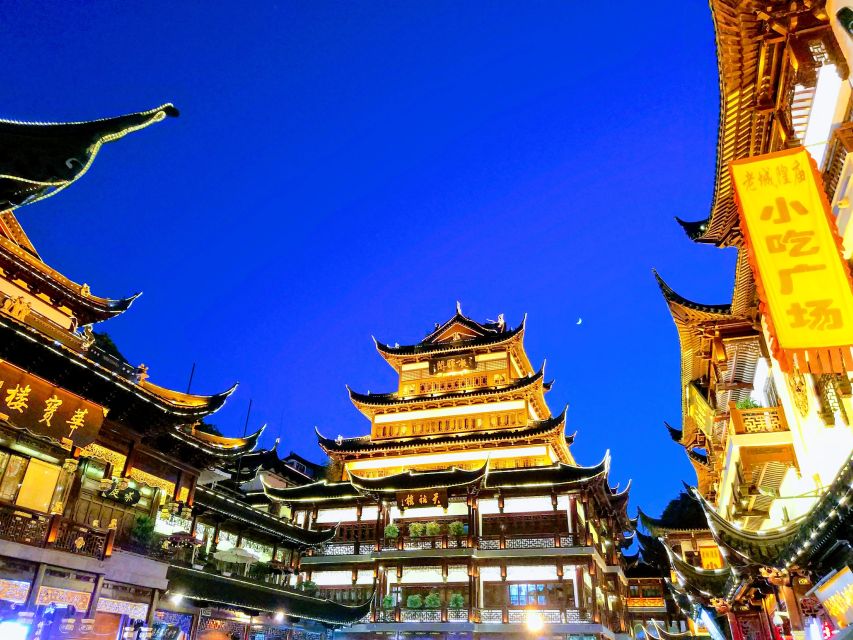 Shanghai Highlights and Zhujiajiao Water Town Private Tour - Key points at a glance