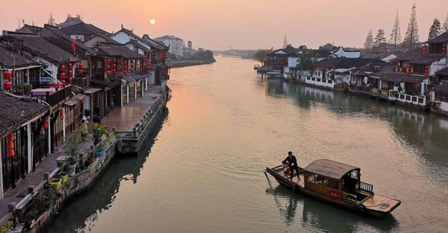 Shanghai Highlights and Zhujiajiao Water Town Private Tour - Old Shanghai street + French Concession: two neighborhoods, two moods