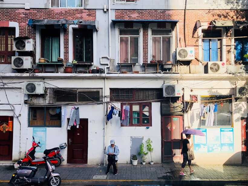 Shanghai Highlights Walking Tour With A Real Local - Why Bill’s storytelling makes the landmarks stick