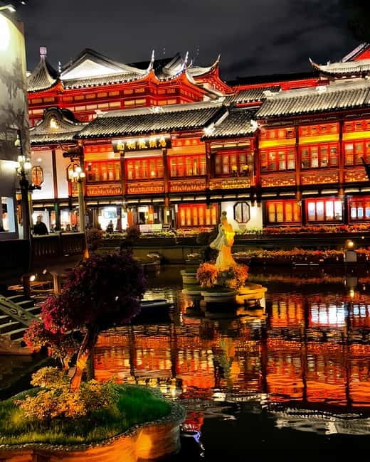 Shanghai: Jing'an Temple, Yu Garden, and Bazaar Private Tour - City God Temple Area: Local Spiritual Energy and Street-Level Viewing