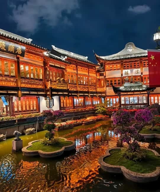 Shanghai: Jing'an Temple, Yu Garden, and Bazaar Private Tour - Jing’an Temple: Peace and Golden Detail Inside the City