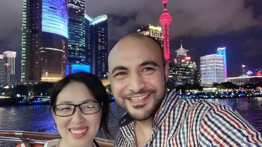 Shanghai: Night River Cruise Tour with Xinjiang Style Dining - Comfort tips: cold boats, photo angles, and slippery steps