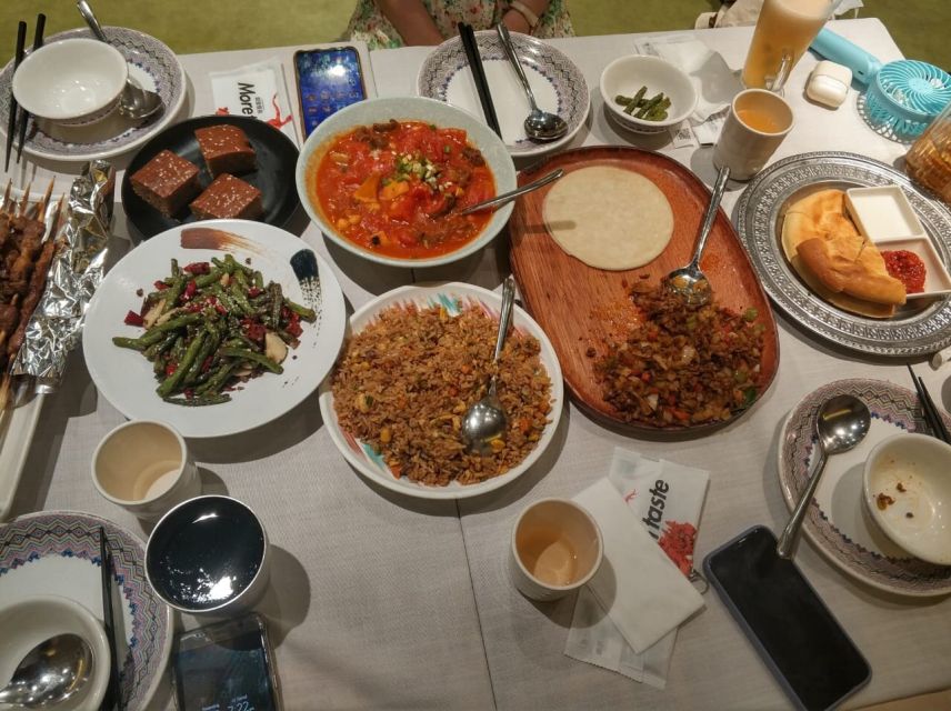 Shanghai: Night River Cruise Tour with Xinjiang Style Dining - Who this tour is perfect for (and who might tweak it)