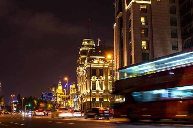 Shanghai Nightlife: Bars in The Bund and Old French Concession - Old French Concession at 8pm: bars with an easy starting point