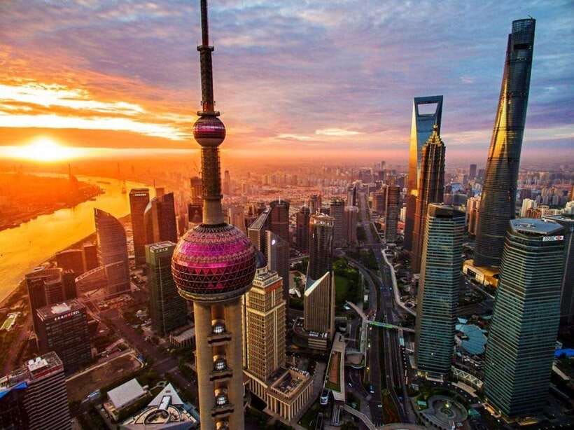 Shanghai One Day City Private Tour by German-Speaking Guide - Pudong’s futuristic views and the skybridge walk