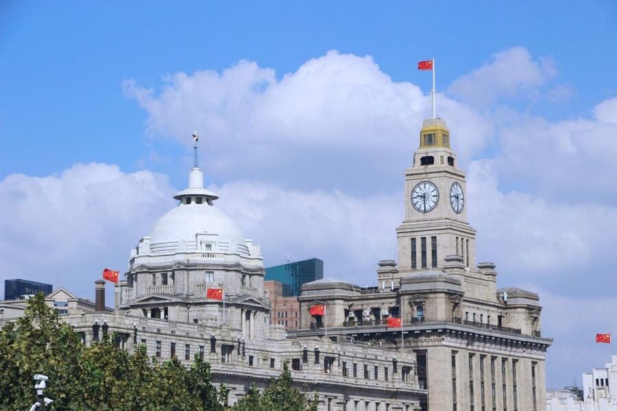 Shanghai: Private and Personalized Guided Tour - Yu Garden, tea time, and Shanghai’s older street energy