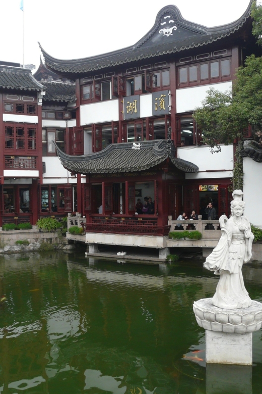 Shanghai: Private Walking Tour with a Local - Who should book this private Shanghai walking tour