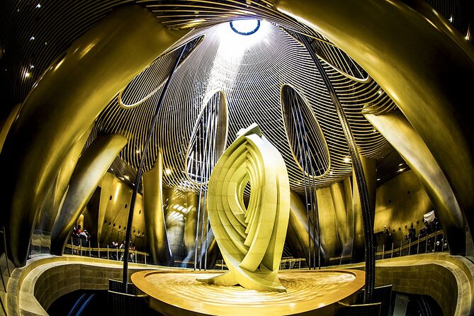 Shanghai Tower Observation Deck 118 floor Tickets Pre-booking. - Shanghai Tower itself: spiral design and sky-level glass views