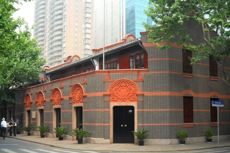 Shanghai: Xintiandi, CCP Museum and French Concession Tour - Zhou Enlai’s former residence: French-style setting, CCP use