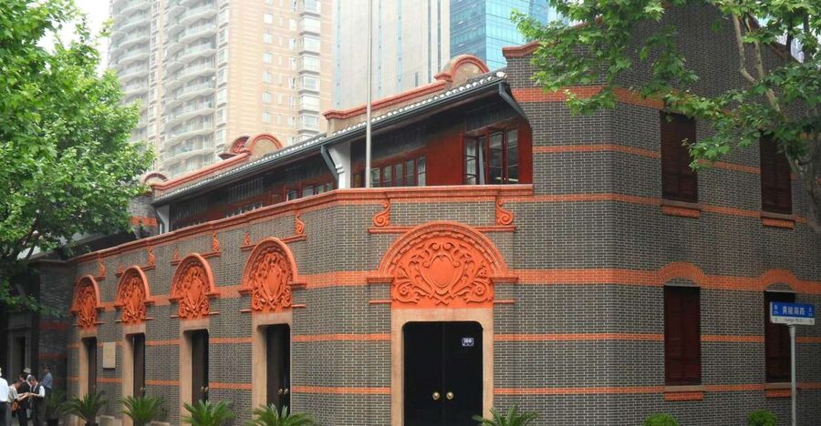 Shanghai: Xintiandi, CCP Museum and French Concession Tour - Tianzifang’s creative lanes: why the mood changes fast