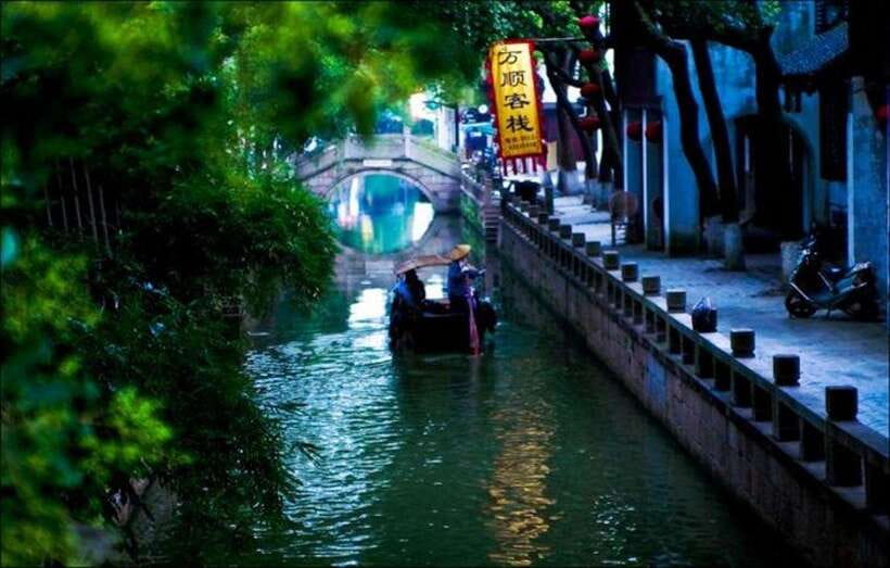 Suzhou and Tongli Water Town Private Day Trip from Shanghai - How Lunch Fits In (and Why Your Guide Helps)