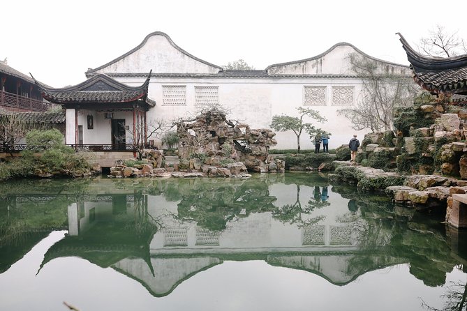 Suzhou and Zhouzhuang Water Village Day Trip from Shanghai - Lunch in Suzhou: Included, But Quality Can Vary