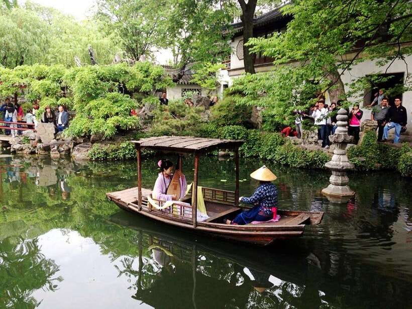 Suzhou and Zhujiajiao Private Guided Day Trip from Shanghai - Zhujiajiao’s Old Streets and Stone Alleys: What the Town Feels Like